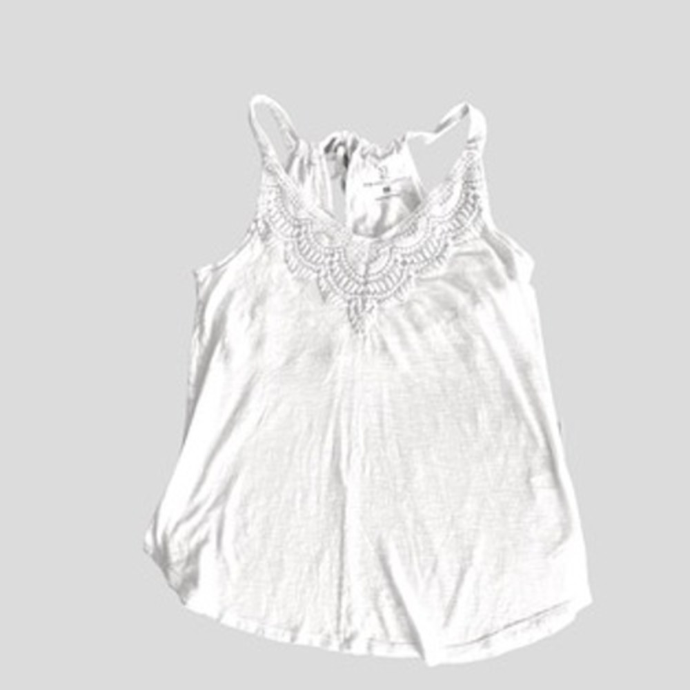 NEW YORK‎ & CO HALTER STYLE TANK WHITE CROCHET DETAIL XS